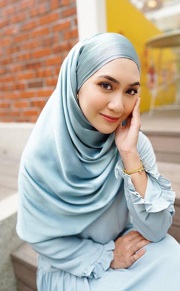 040c3a7c347803057466550487f77add1656141059.jpg MEDYNA TEXTURE PLAIN SHAWL ( SKY BLUE)