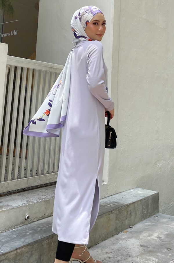 0b34533ac2835b87ce9928db2e24afe51637832838.jpg SIERRA COMFORT TUNIC (LILAC)