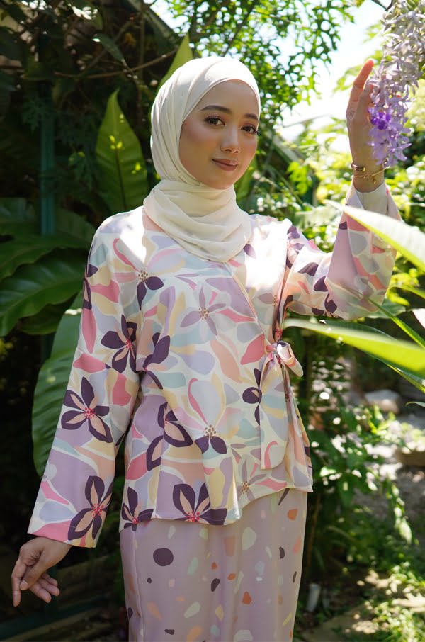 YURI KIMONO SET (PASTEL CEMPAKA)