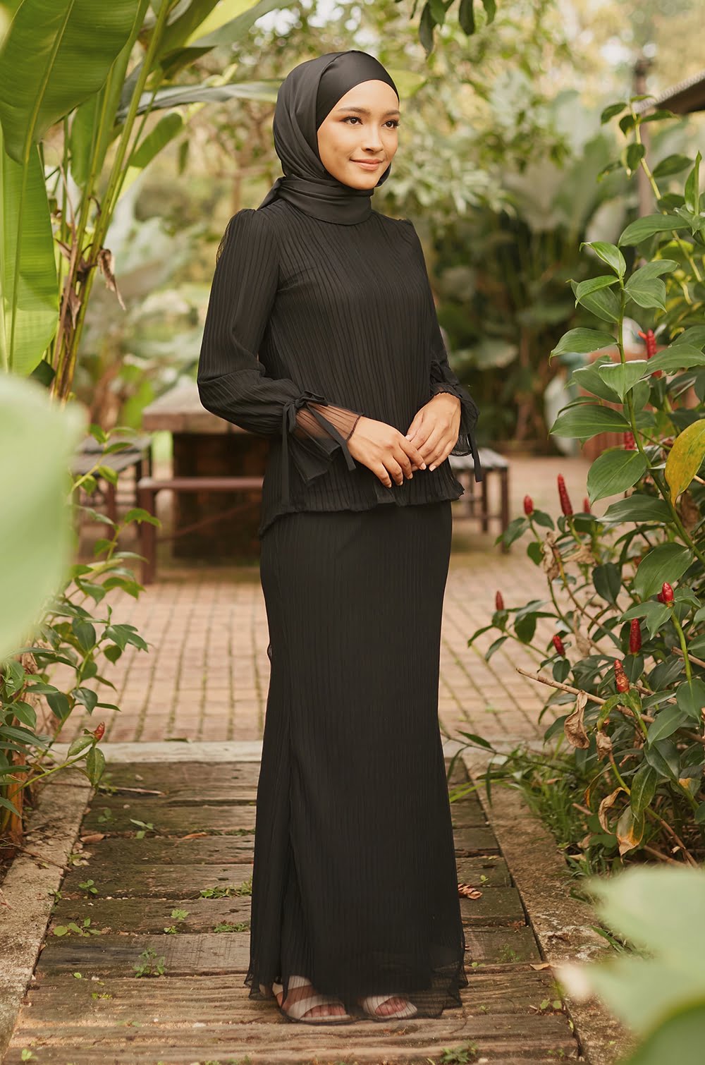 FLORENCE PLEATED KURUNG (BLACK)