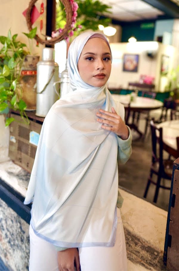 CAMILA PRINTED SHAWL (BABY BLUE)