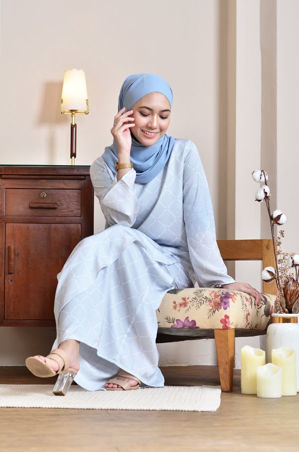 2f93f6ccc09d5794a95b19149bcb5a691593147824.jpg LUNA KURUNG MODERN (ICE BLUE)