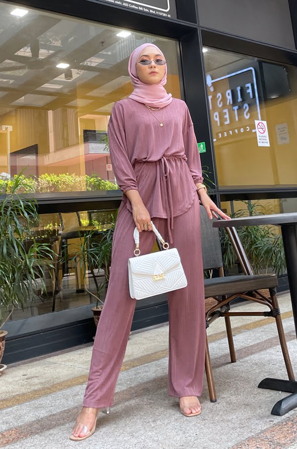 373719ef56f9a0fa4d5f82a3188171a91622010959.jpg ELLA CASUAL SET (WINE)