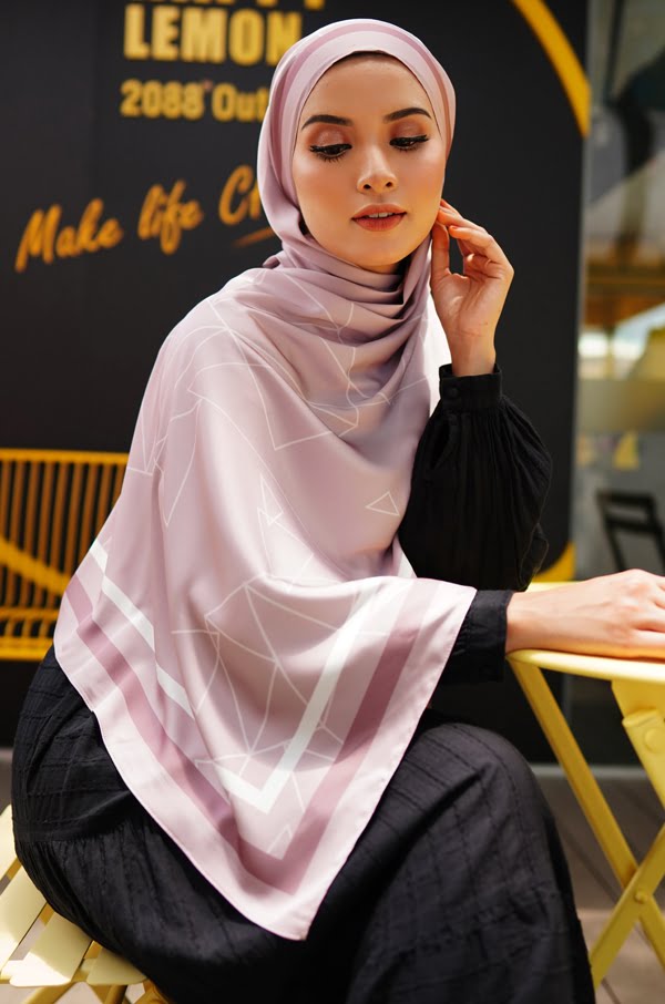 38edf5dd9a60b038c56180eed4b4f4d81619270507.jpg ATILIA PRINTED SHAWL (ROOSE MAUVE)