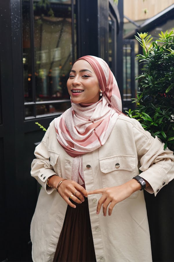 AUDREY PRINTED SHAWL (CORAL PINK)