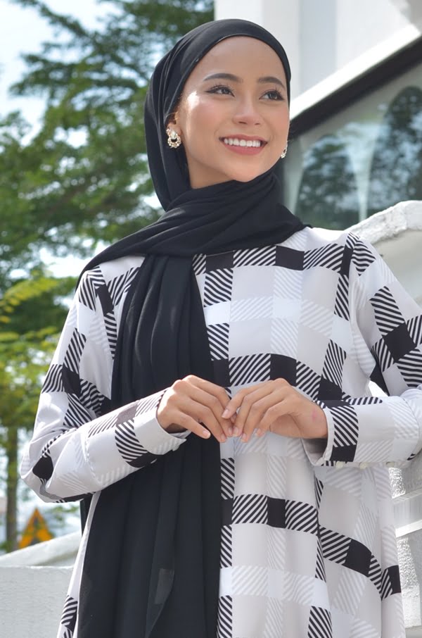 BASIC PLAIN HEAVY CHIFFON (BLACK)
