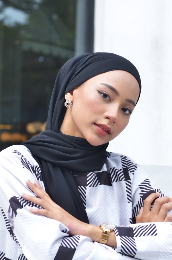 BASIC PLAIN HEAVY CHIFFON (BLACK)