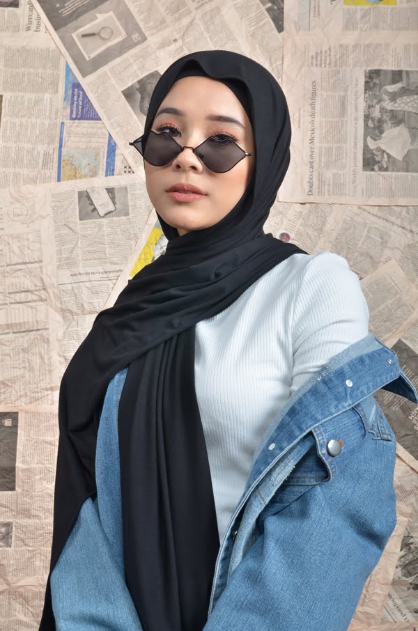 ROSSA COMFORT SHAWL (BLACK)