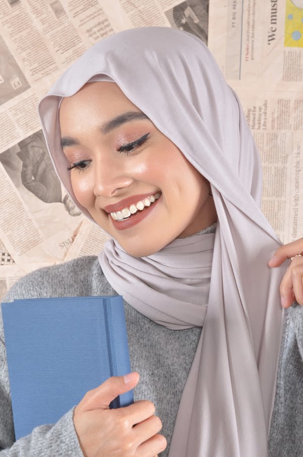 ROSSA COMFORT SHAWL (LIMESTONE)
