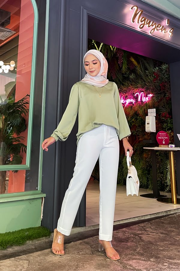ELISA PLAIN TOP (PISTACHIO GREEN)