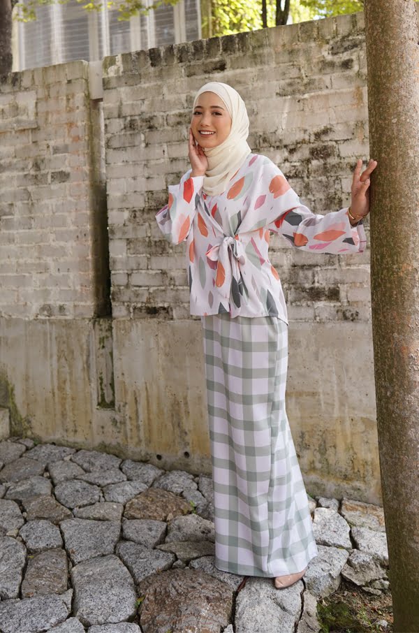 YURI KIMONO SET (LEAF GINGHAM)