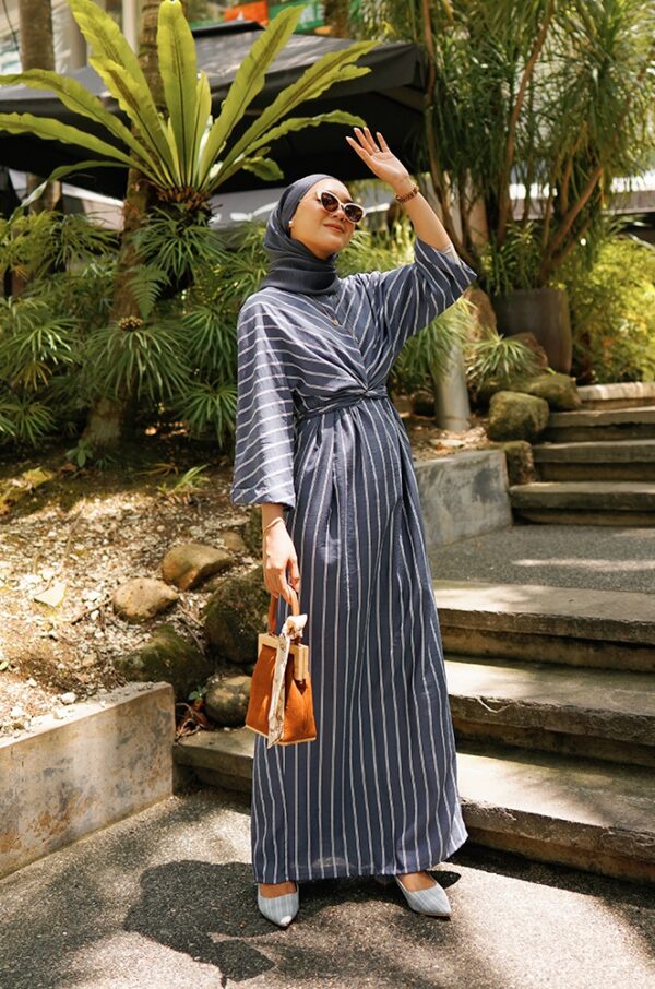 NAOMI WRAP DRESS (BLUE)