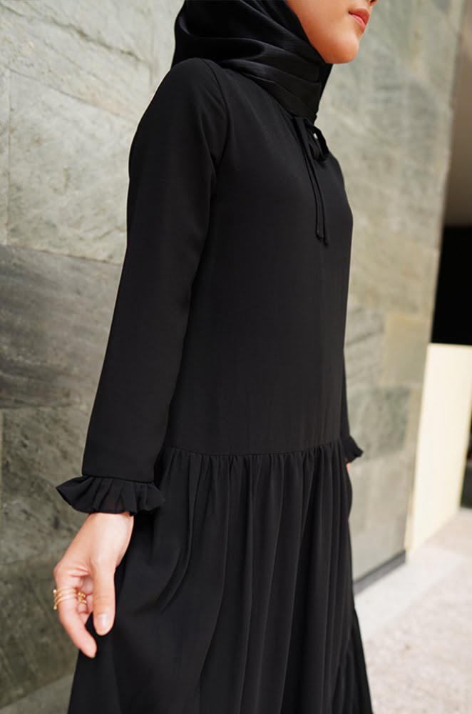 AMANI PLAIN DRESS (BLACK)