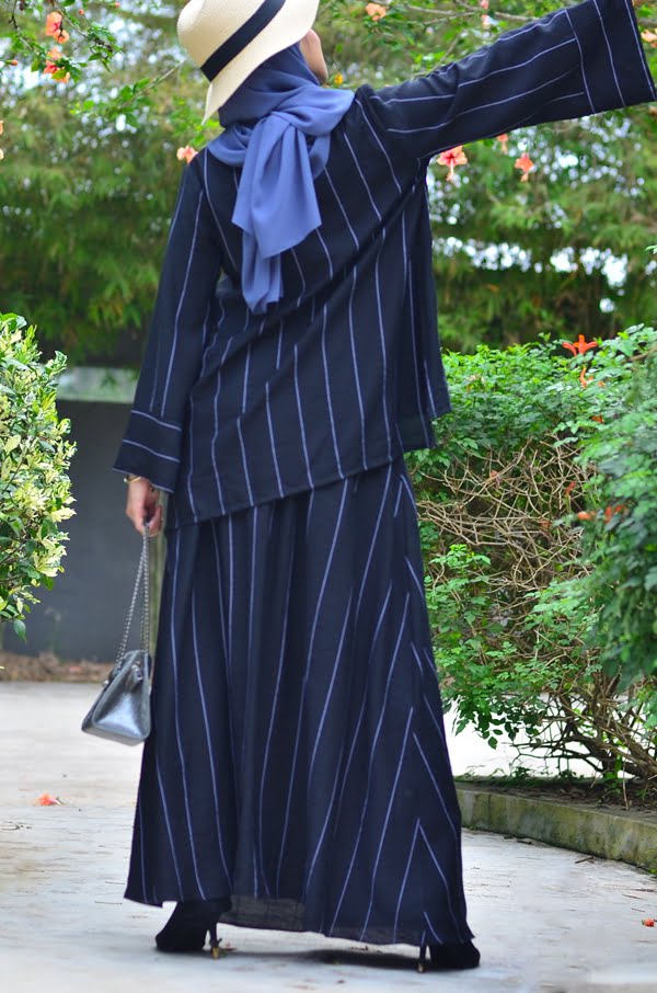 5865de45780b143941561814f5396dfa1582008458.jpg KAYLA STRIPE SET (BLACK)