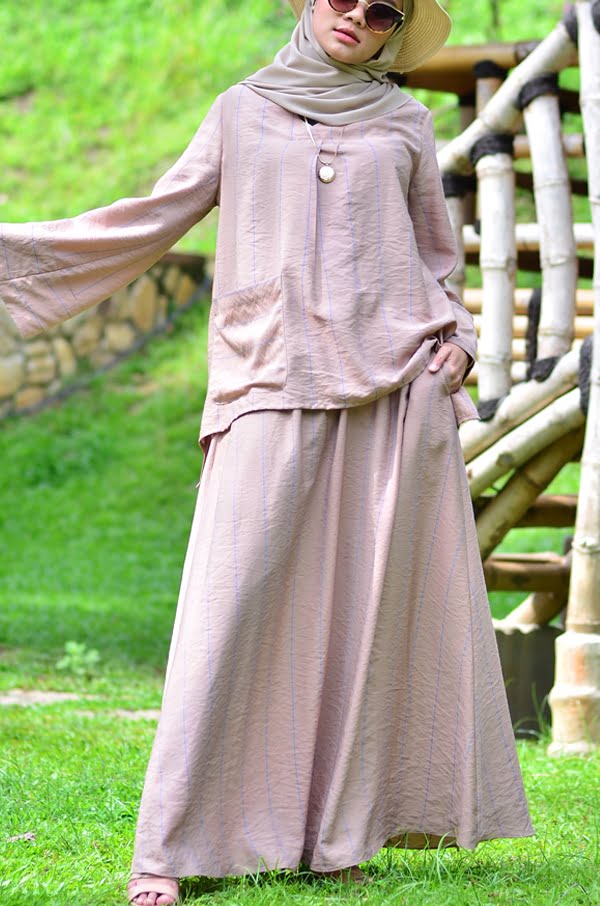 5b9f0df23ab3c4a09cae3b7c0160cc471582008957.jpg KAYLA STRIPE SET (NUDE BROWN)