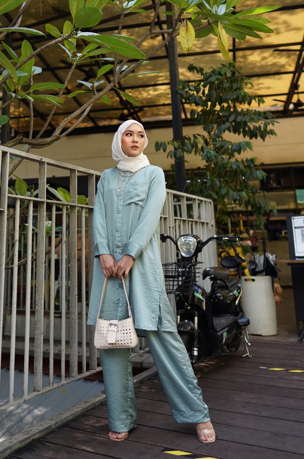 60cadb0820b389533b890758a3ceb30e1615884448.jpg LOVEE TUNIC SET (PALLADIAN BLUE)