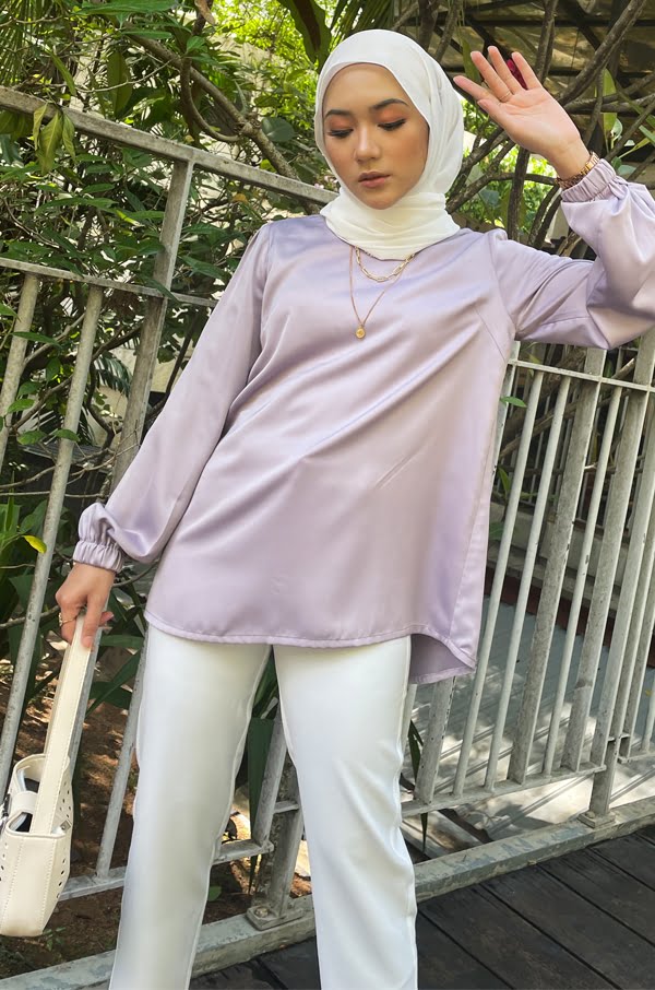 627807f704f5fa11acd03f1e7647925f1622789183.jpg ELISA PLAIN TOP (DUSTY LILAC)