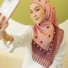 6d9a5aef122a64fc780c3fe2f405ff1f1656642478.jpg MOLLY PRINTED SQUARE (DUSTY ROSE PINK)