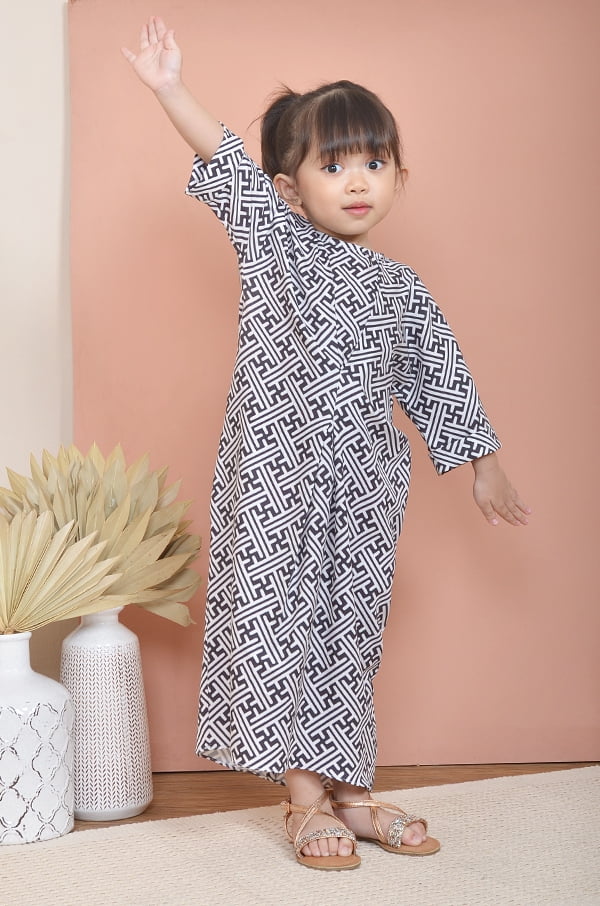 NIKITA LONG KAFTAN KIDS (BLACK)
