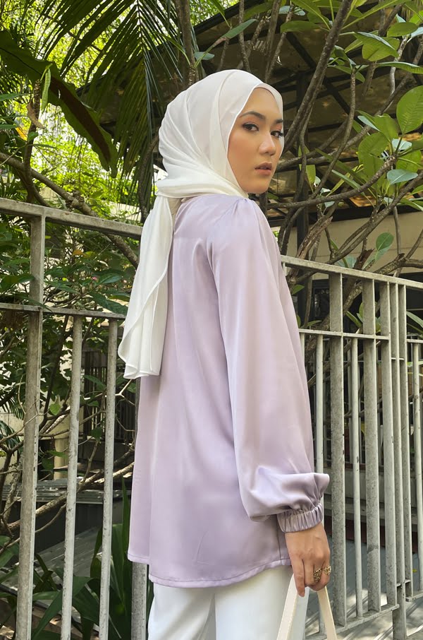 738e2e77c55b1ece15939fcc0a2c0fb61622789182.jpg ELISA PLAIN TOP (DUSTY LILAC)