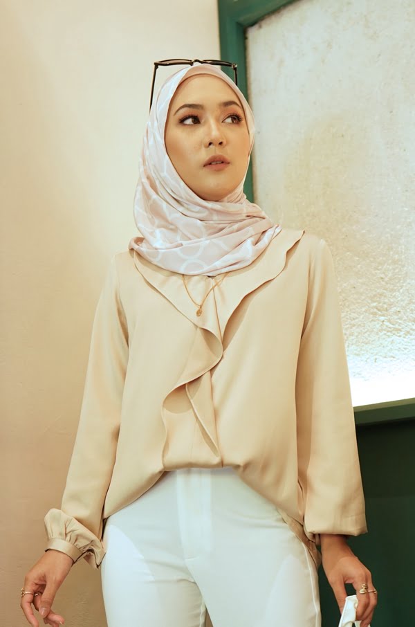 LAYLA RUFFLE TOP (NUDE)