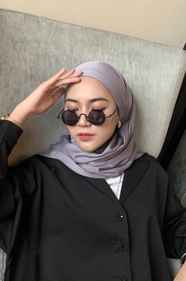 BASIC PLAIN SHAWL EYELASH (COIN GREY)