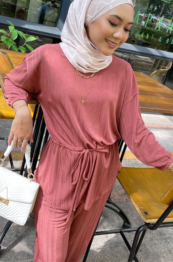 ELLA CASUAL SET (CORAL RED)