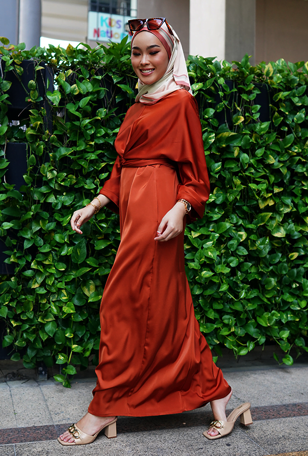 ARIA WRAP DRESS (DARK TERACOTTA)