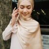 MEDYNA TEXTURE PLAIN SHAWL (LIGHT CREAM)