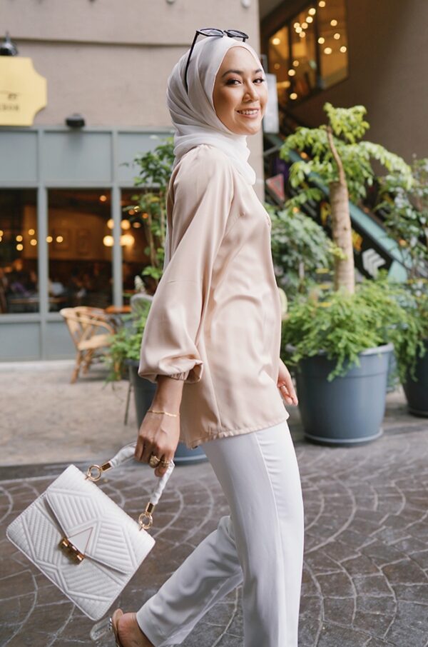 ELISA PLAIN TOP (NUDE)