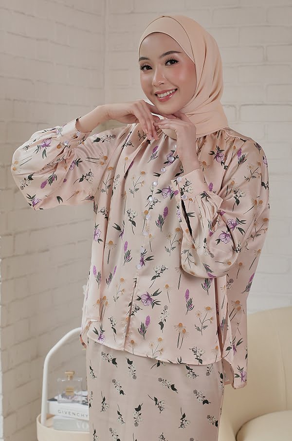 DAISY FLORA KURUNG (PEACH CREAM)