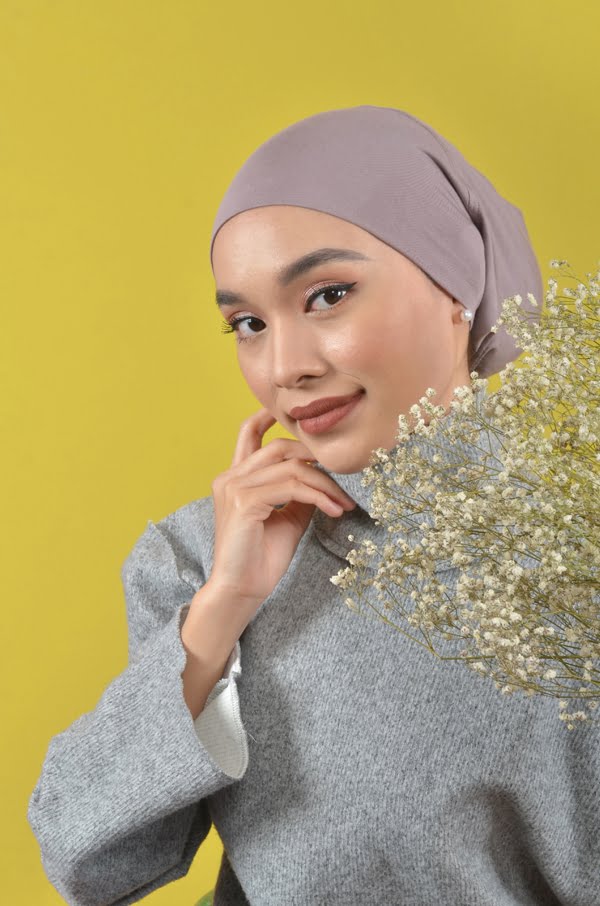 98fed7100253195342e3f7ef9e0aefc01595319021.jpg ROSSA SHAWL + AIRYN INNER + BOX (SEA FOG)