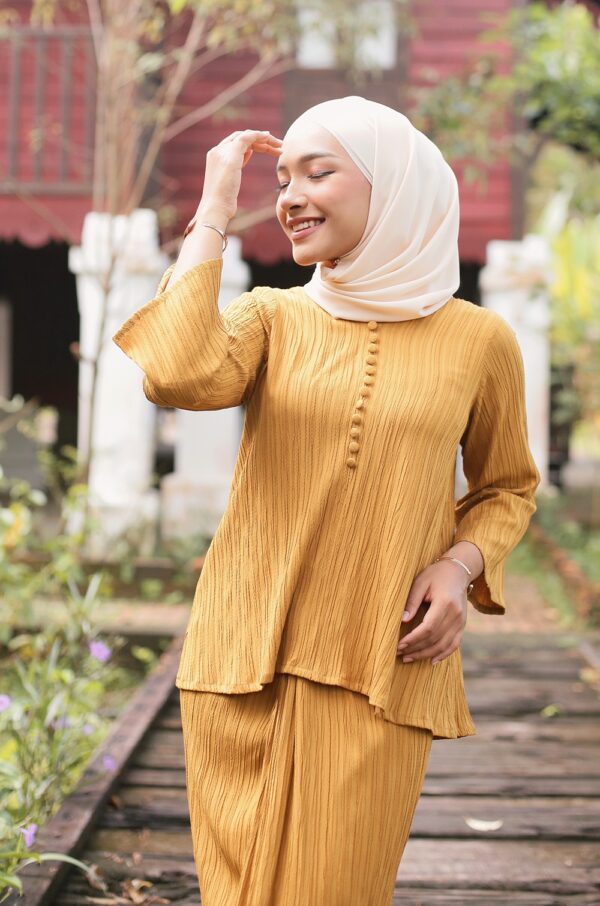 LORENNA TEXTURED KURUNG (MUSTARD YELLOW)