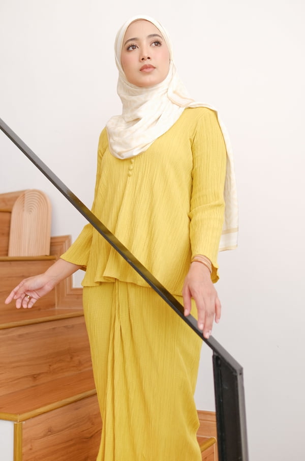 9d65a74063d9a241c50a02d1b6fafc871617344409.jpg LORENNA TEXTURED KURUNG (MISTED YELLOW)