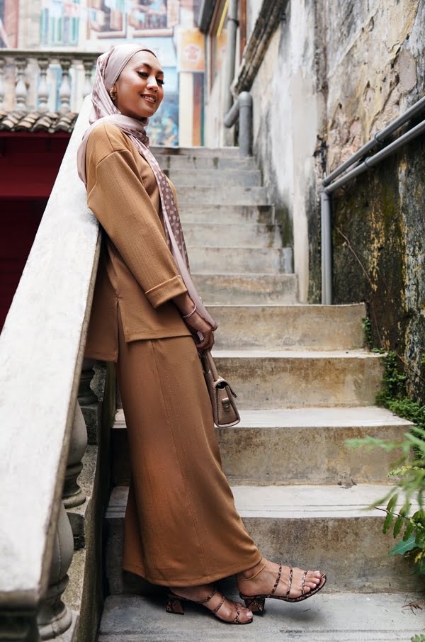 THALIA COMFORT WEAR (CARAMEL)