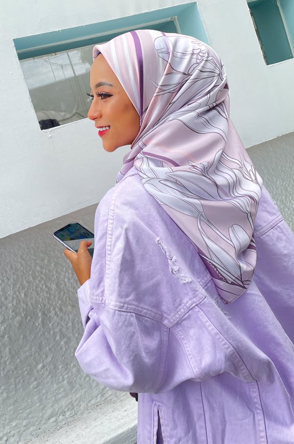 THEA PRINTED SQUARE (VIOLET)