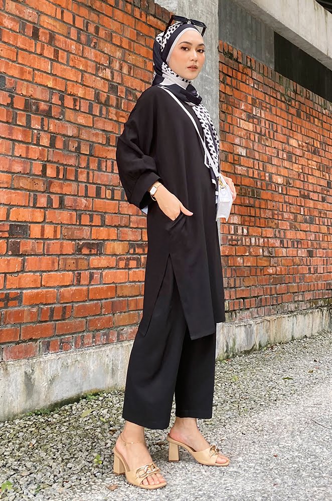 ALYNA PLEATED PANTS - MID GREY
