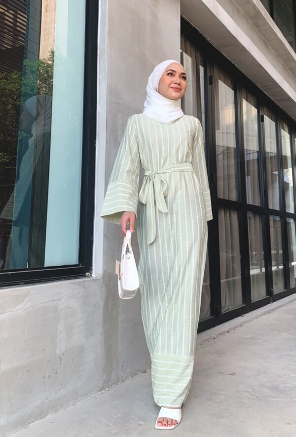 CANDY STRIPED DRESS (WHITE GRAPE)