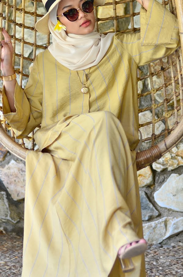 b2182a3ea408bf3297745fa9a9e65ec31582008688.jpg KAYLA STRIPE SET (DUSTY YELLOW)