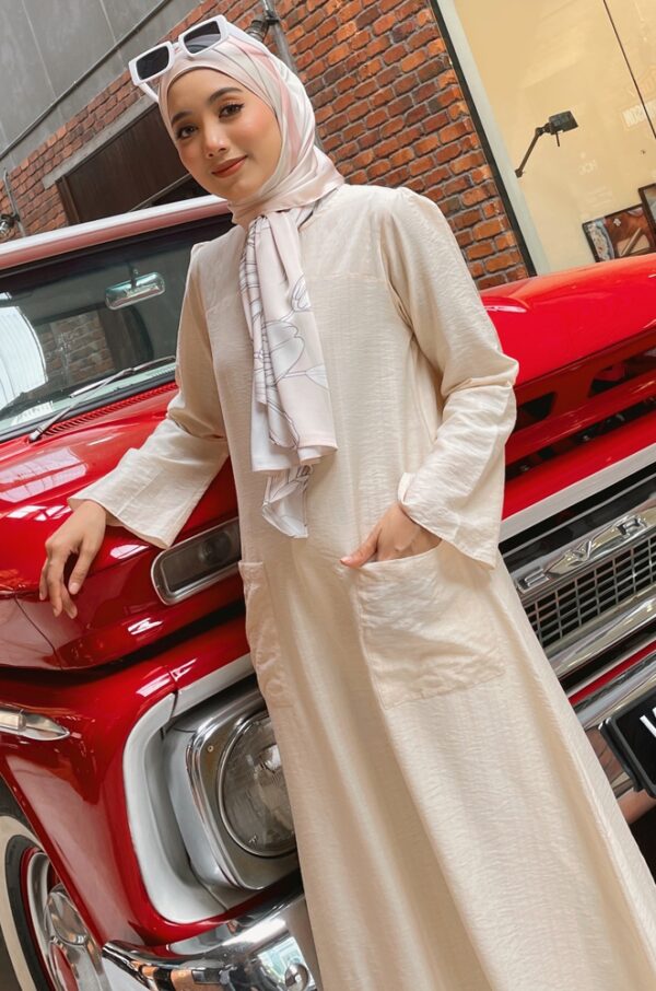 ROZAELLA PLAIN DRESS (CREAM)
