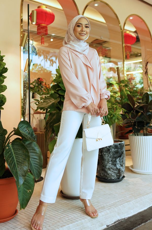 LAYLA RUFFLE TOP (LIGHT PINK)