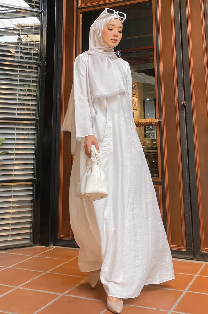 ROZAELLA PLAIN DRESS (WHITE)
