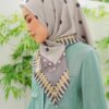bf851951aefebbc37a246a85482706df1656642689.jpg MOLLY PRINTED SQUARE (MATTE GREY)