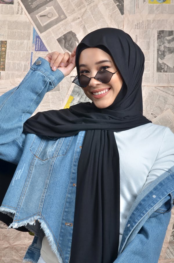 ROSSA COMFORT SHAWL (BLACK)