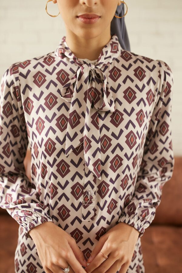 cbe7662b06f0638cd19b4940f65ffc221618931679.jpg EVELYN PRINTED DRESS (ROSEWOOD)