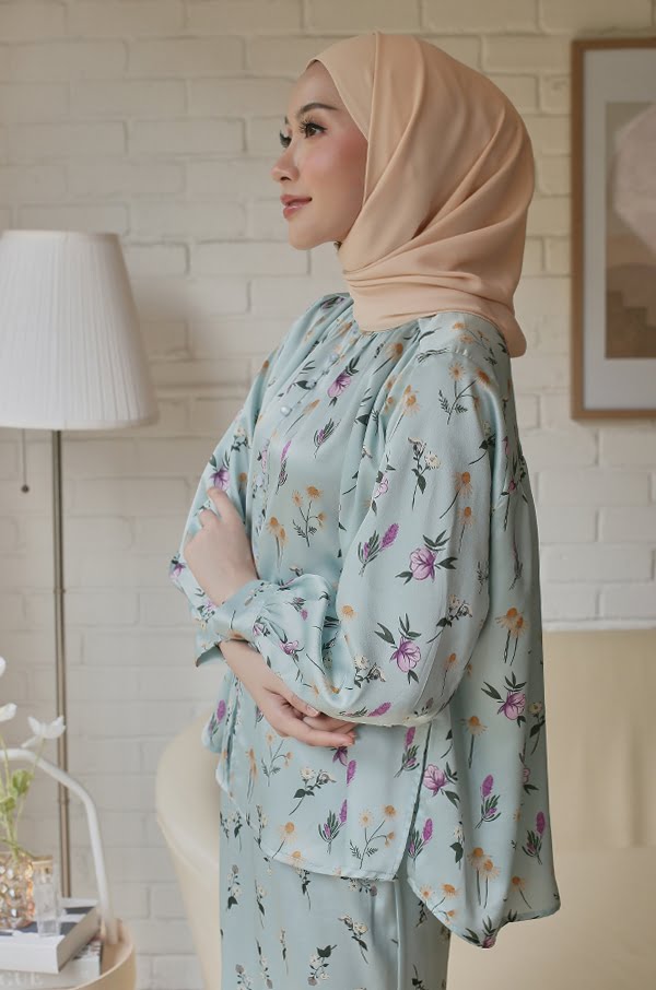 DAISY FLORAL KURUNG (TIFFANY BLUE)