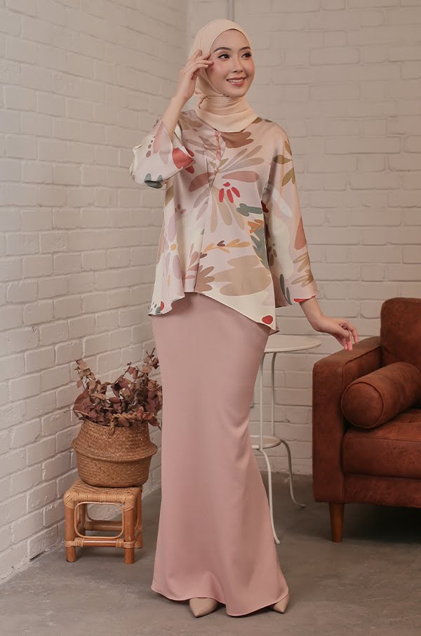 NELLY FLORA KURUNG (WARM PINK)
