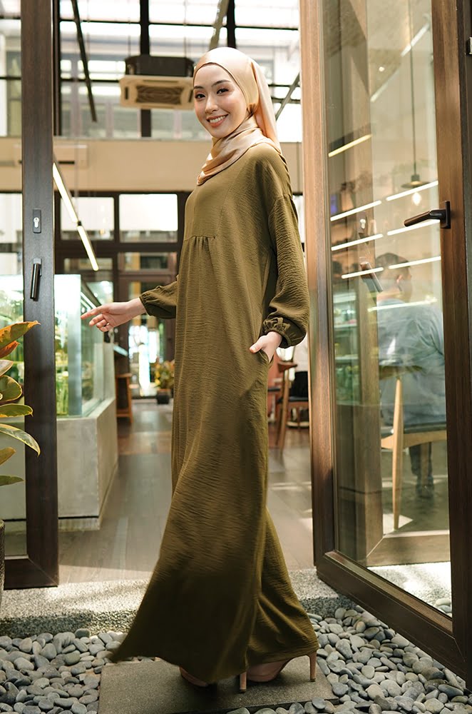 jubah olive green