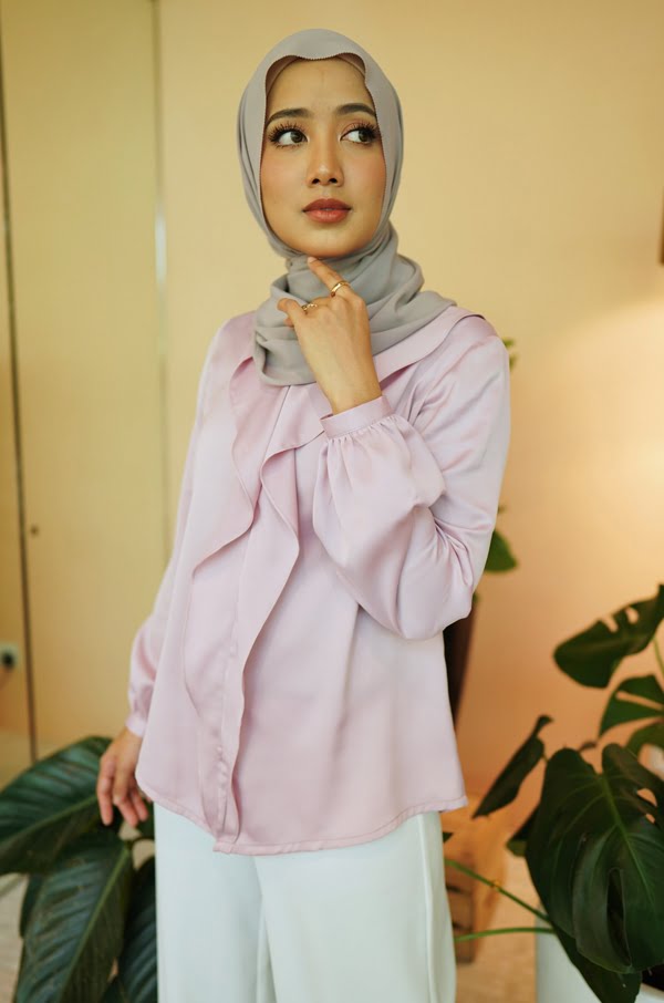 LAYLA RUFFLE TOP (BLUSH PINK)