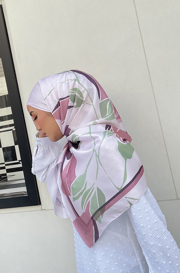 e93e040019fb3e3b6feb71b4a703b9c71647931451.jpg MYLAA PRINTED SQUARE (MAUVE MIST)